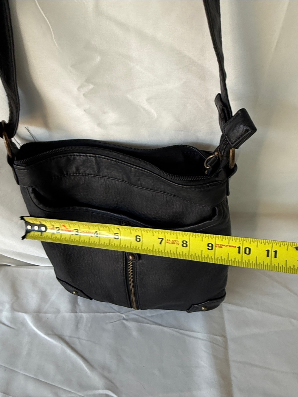 Bueno Crossbody Bag - Picture 3 of 10
